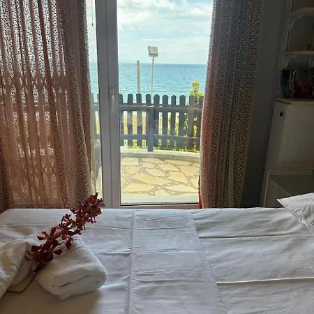 Seaside Villa *