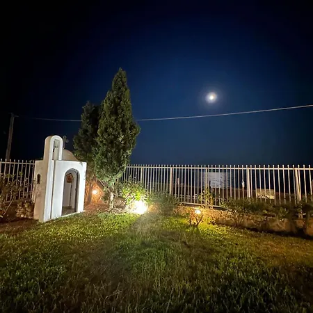 Seaside Villa Karianí