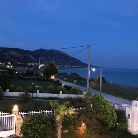 Seaside Villa *